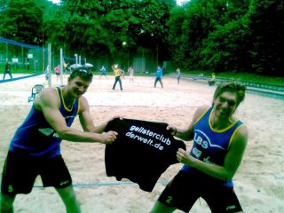 Deutscher Meister Christian Fromm (Friedrichshafen) und Bundesligaprofi Kleefisch (Rottenburg) versuchen den GCDW zu zerreißen. Natürlich vergeblich...