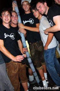 gieriger Turm ... — mit Dominik Straub, Bene Doranth, gieriger Turm und Jan Warumnicht.